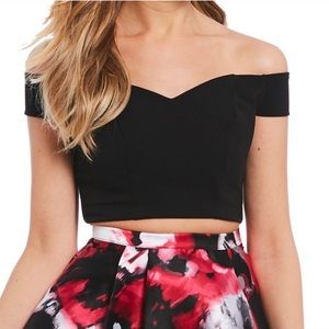 3/4 B. Darlin Off Shoulder Crop Top